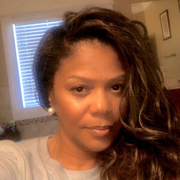 Meet your Posher, Steph - Picture 1 of 1